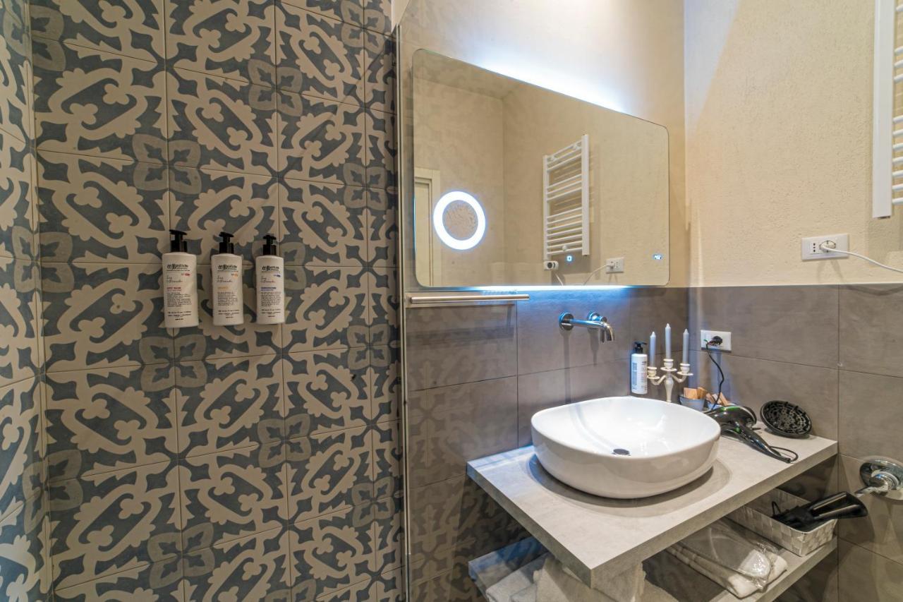 B&B Smartfit House - Room & Relax In เปสการา ภายนอก รูปภาพ