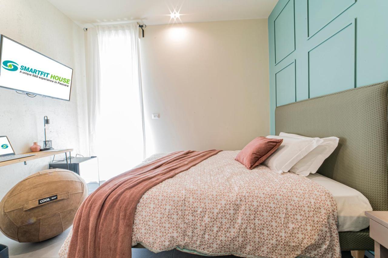 B&B Smartfit House - Room & Relax In เปสการา ภายนอก รูปภาพ