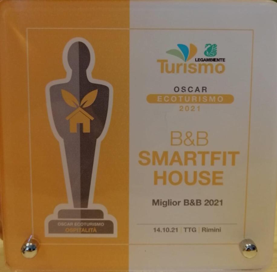 B&B Smartfit House - Room & Relax In เปสการา ภายนอก รูปภาพ